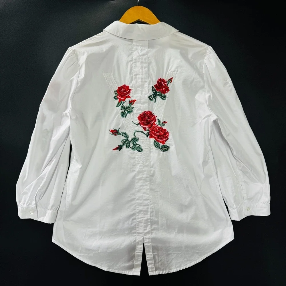 A.Z.I New York Women's Top L White Embroidered Floral Button Up Blouse - Picture 2 of 12